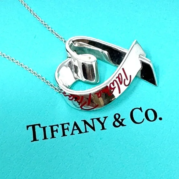 Authentic Tiffany &CO. Paloma Picasso Enamel Red Loving Heart Necklace. - Picture 16 of 16
